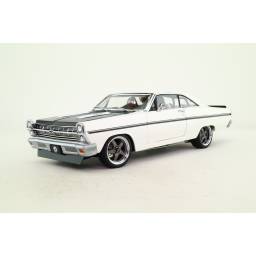 1/18 (Gmp)  1967 FORD FAIRLANE STREET FIGHTER