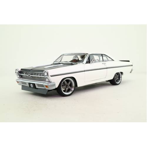 1/18 (Gmp)  1967 FORD FAIRLANE STREET FIGHTER