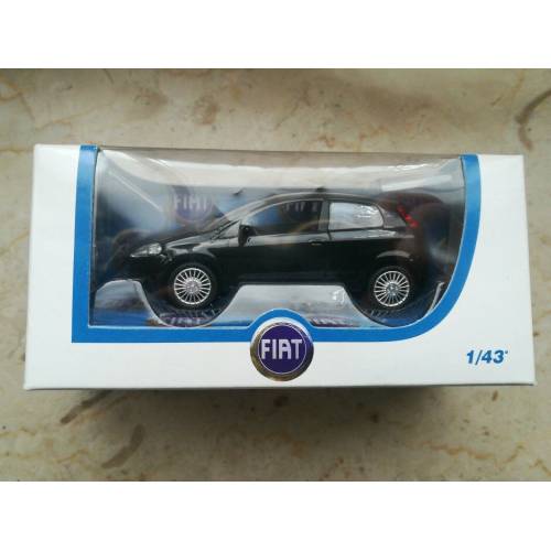 1/43 (Norev) FIAT NUOVA PUNTO